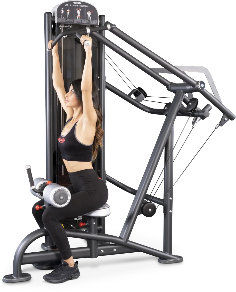 Lat pulldown convergent view 2